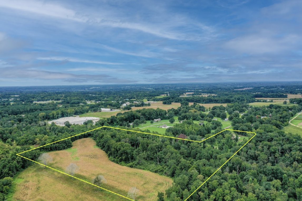 scott_haga's tweet photo. REDUCED TO $899,000!  
*5 Bedrooms-3 1/2 Baths, 4040 ft.²,   25x40 Pool, Detached Shop and MORE on 30 #Acres! Crossville, AL
* Minutes to #FortPayne,#Gadsden, #Albertville, and 1 hour to #Chattanooga! Scott &amp; Terri Haga-Southern Elite Realty. Tour👇🏼
https://t.co/Sei0XlOhvP… https://t.co/Aiwae7PG0f