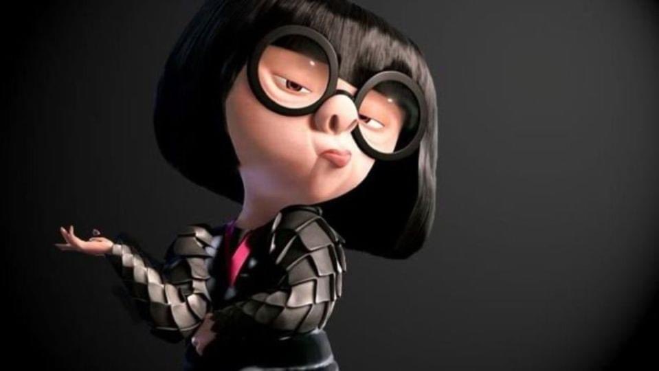 irishgalindo's tweet photo. "Yo nunca miro atrás, tesoro. Me distrae del presente" -Edna Moda- “Los Increíbles” https://t.co/Noygwx1rNQ