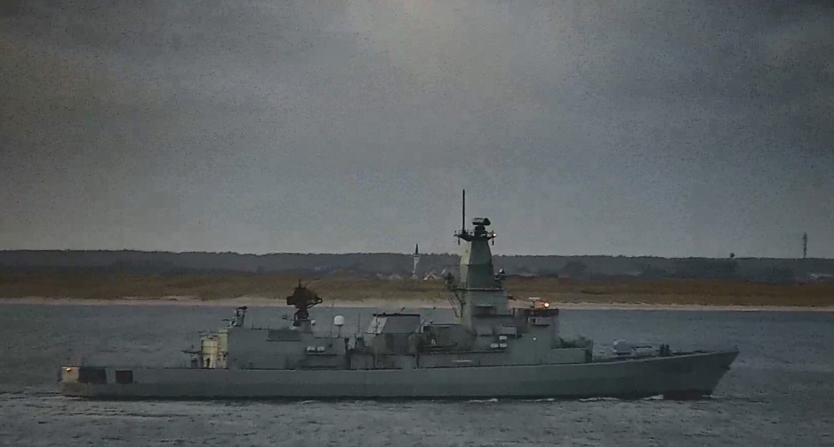 WarshipCam's tweet photo. Portuguese Navy Karel Doorman-class frigate NRP Dom Francisco de Almeida (F334) off of Den Helder, Netherlands -October 10, 2022 #f334 #nrpdomfranciscodealmeida https://t.co/hDmAJ5sD8a