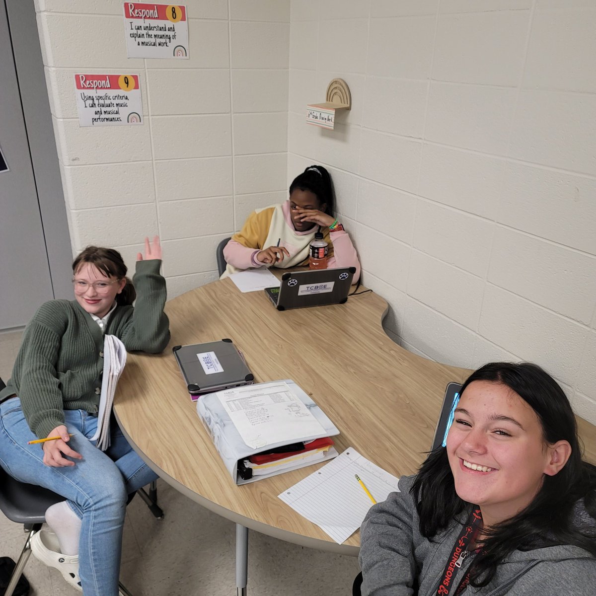 Stephanie Couey tweet media