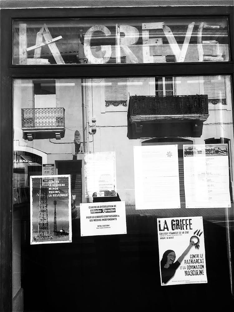 💥 #wiwattheure 40 est en ligne sur le site de Revue et corrigée.
La Grève                                                               Une pièce de Carole Rieussec avec les voix des militant•es qui habitent ce lieu de lutte anti-capitaliste à Frontignan
revue-et-corrigee.net/2022/09/11/wwh…