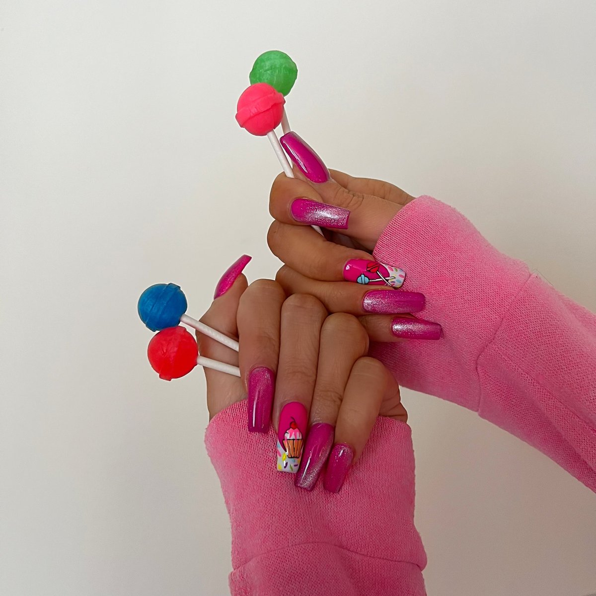 Romi Rain ® on Twitter "Candy coated nailporn 💅🏼"