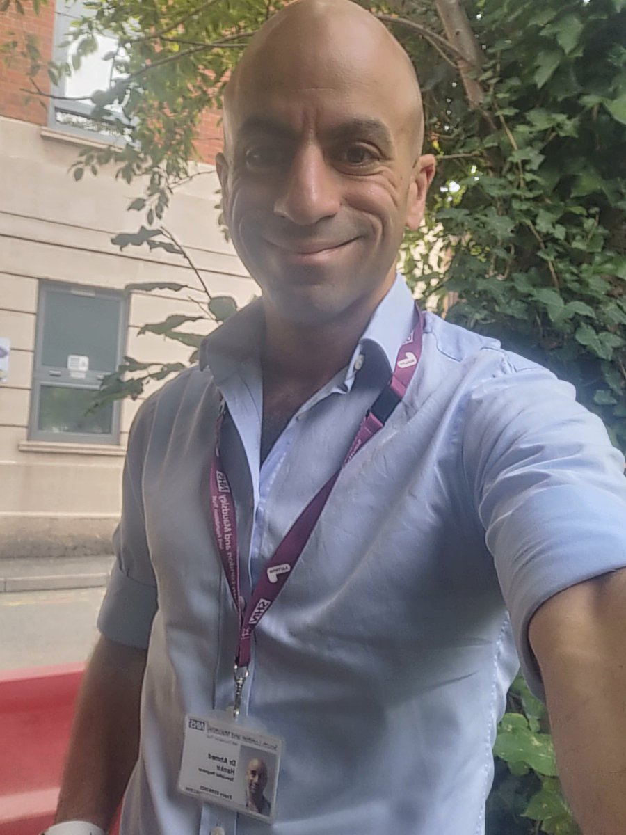 ahmedhankir's tweet photo. Hi 👋 I'm Ahmed. I experienced severe mental illness triggered by the Lebanon War. For years I was miserable &amp; suicidal. The stigma was devastating but thank God I survived. Today I'm an NHS mental health doctor. Please don't give up hope. Things can change #WorldMentalHealthDay https://t.co/tAQrS9W0m5