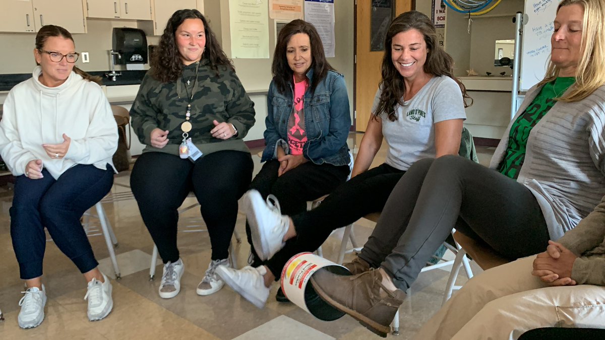 Land O'Pines School tweet media