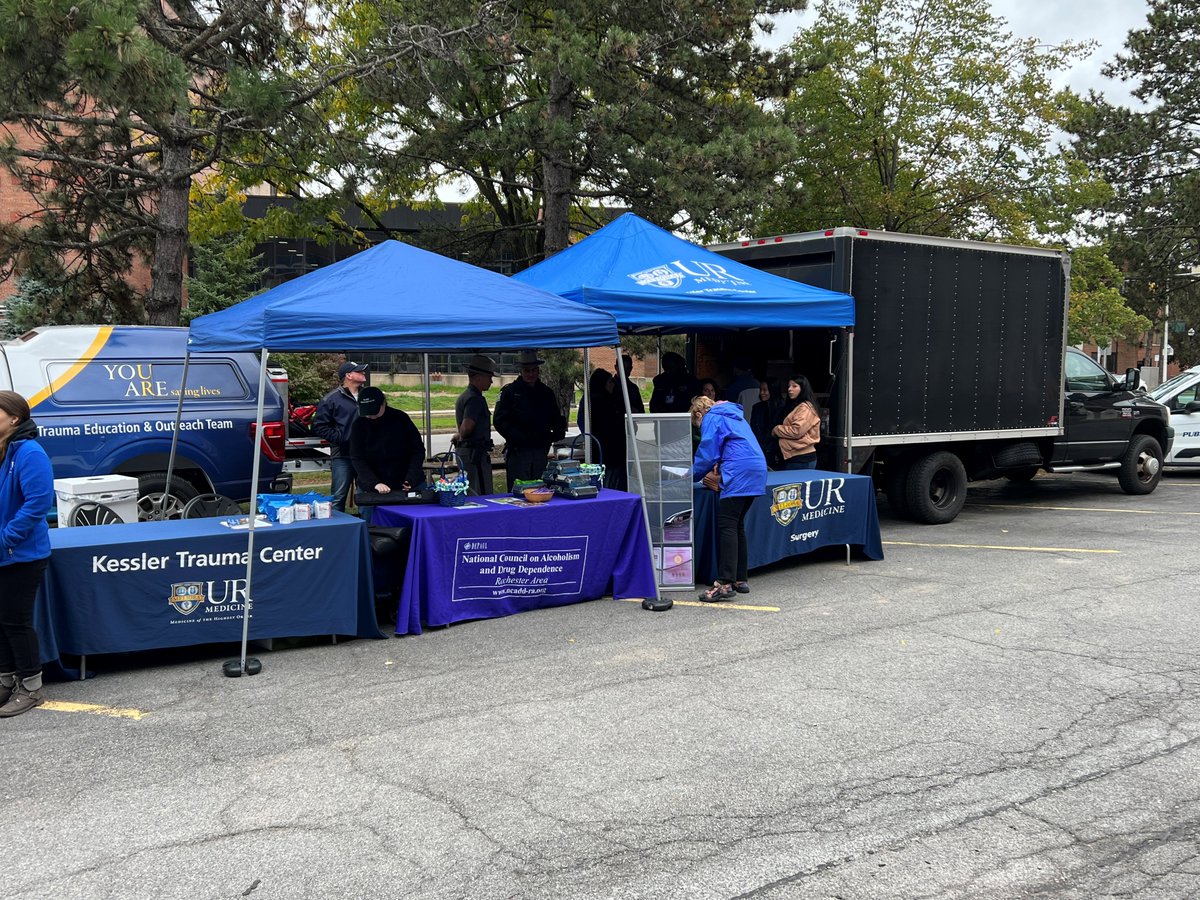 URMed_Surgery's tweet photo. Prescription Take Back Day was a success! Thank you for all who participated - 58 lbs. of unused medication were gathered. @URMCSurgery @URKesslerTrauma @UR_Med @nyspolice @ThePBA https://t.co/bDtzxoRFyv