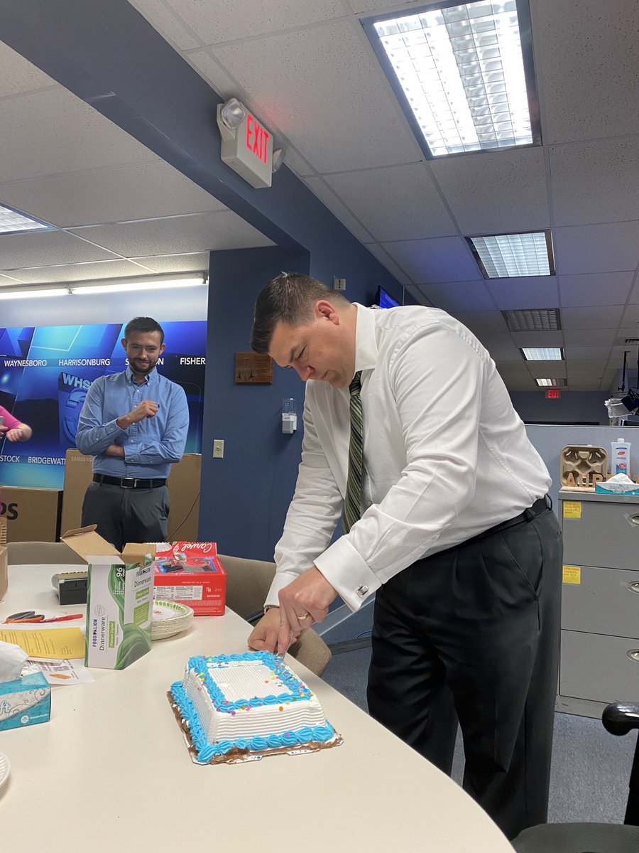 BIG shout out to @WHSV_StephanieP for bringing in an ice cream cake for my birthday. <a href="/carvelicecream/">Carvel Ice Cream</a> cake is my all-time favorite food.
