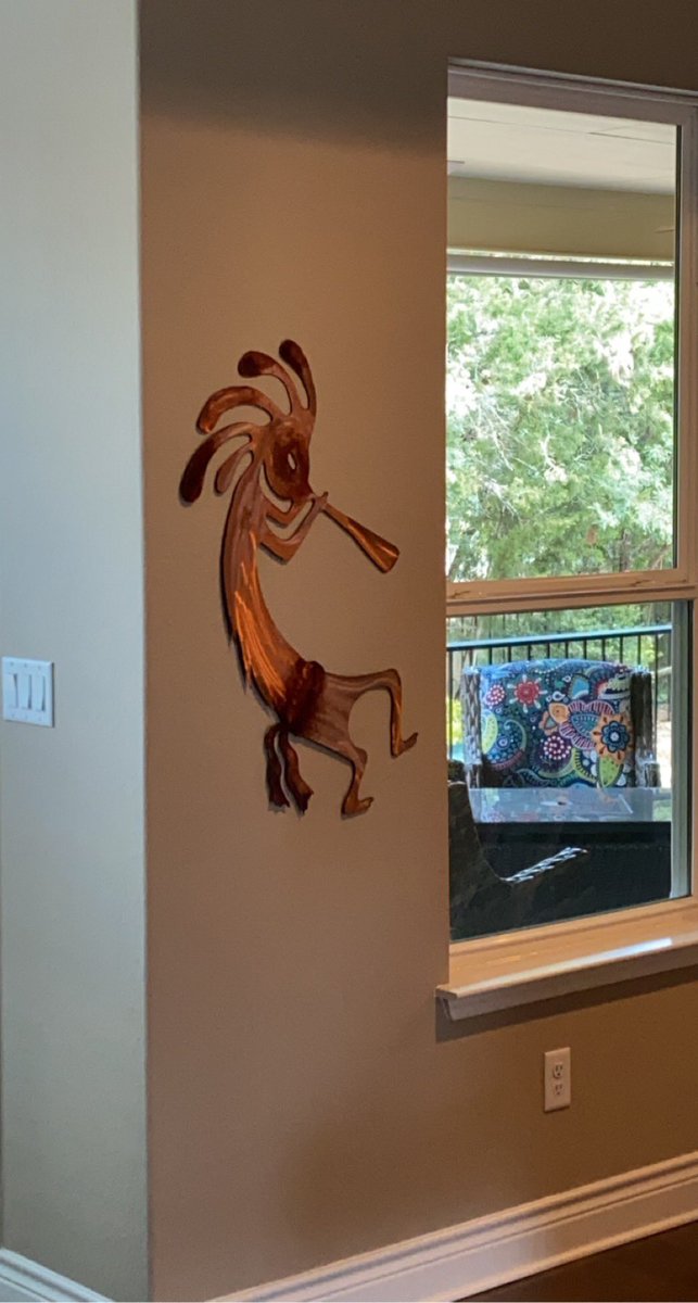 seanzfire's tweet photo. Is that… chicken joe? https://t.co/HleVsWak6i