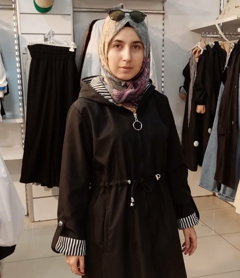 UyumluTris's tweet photo. 29 yaşındaki MS hastası Meryem Karateke, bu sabah Manisa'da gözaltına alındı. Dosyasında gizlilik kararı olduğu için avukatı ile bile görüştürülmeyen Karateke, serbest bırakılmalıdır.

Bu ülkenin en çok adalete ihtiyacı var. @adalet_bakanlik @ManisaValiligi

#AdaletHemenŞimdi https://t.co/gdOmIgiWDO