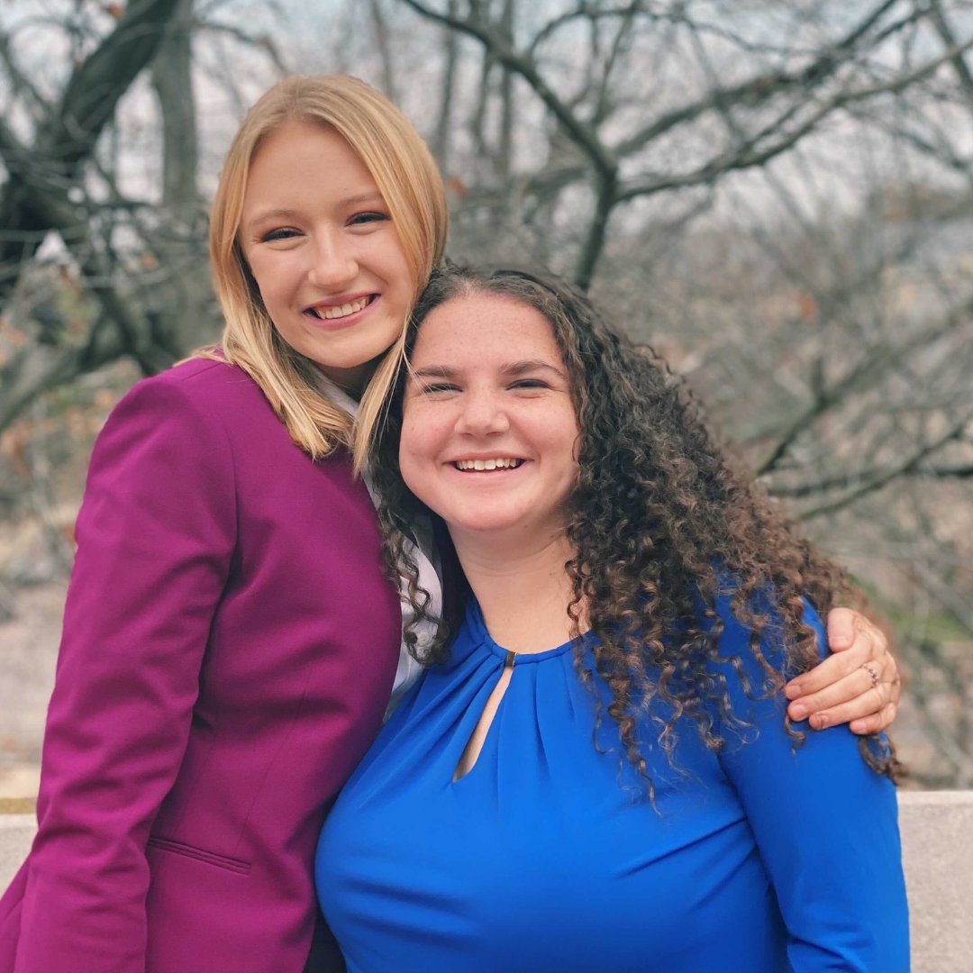 iuunionboard's tweet photo. Passionate about the arts? Films? Music? Or want to create a new committee? Apply to be on the 114th Indiana Memorial Union Board! Directors get to plan events for 47,000+ students while also being the student voice for the IMU! Applications close THIS SUNDAY, 10/16! https://t.co/ColeDn0bth