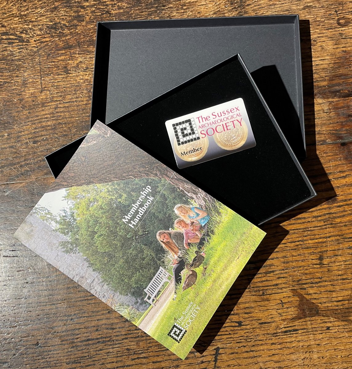Gift a year of historical adventures this Christmas with a 12 month membership to The #Sussex Archaeological Society, the perfect present for those with an interest in #archaeology, #history and #heritage.

Gift packs start from £20. More details: loom.ly/dTbMK-Q