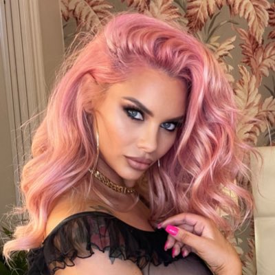 #NewProfilePic You know where you can see more&hellip;. https://t.co/FfBuVDkqXI https://t.co/bzOPwlJIHE<a href="/tag/newprofilepic"class="tags">#NewProfilePic</a>