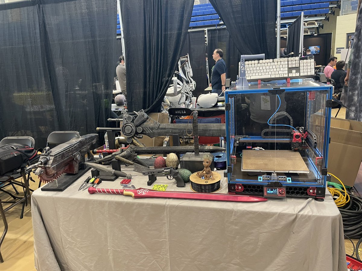 So sad <a href="/EastRepRapFest/">Follow us @3DPrintopia</a> is over already! The event coordinators did a great time as always and the event was a blast! The #games2life project was awesome to see all together since its been 3 years since the <a href="/G33kT3ch/">G33kT3ch Studio's#ERRF2023</a> fam and i started working on it