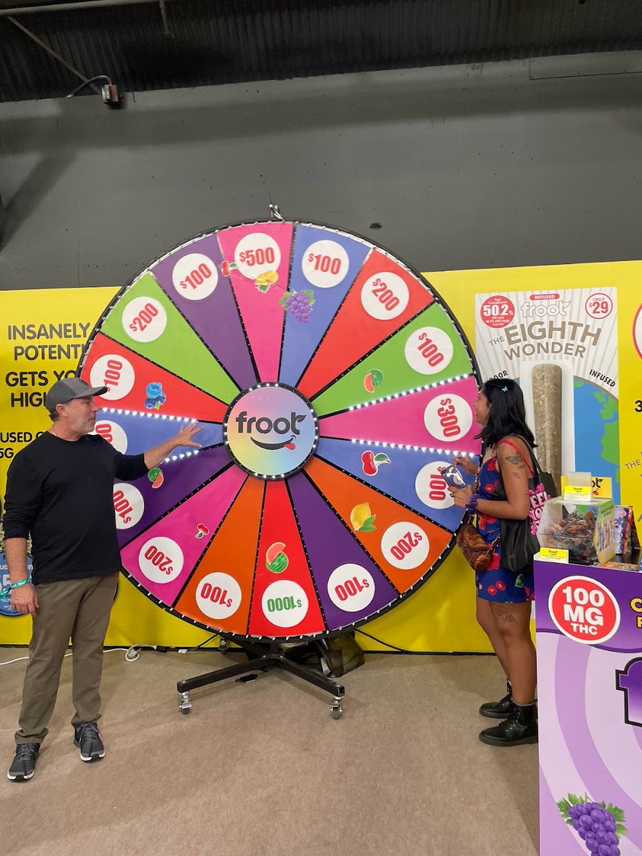 Treehouse_SC's tweet image. Who else was at #hallofflowers ? Let us know!  We met so many friends and talked all things #cannabiscreatingcommunity #proudtoworkincannabis
...
¿Quién más estuvo en #hallofflowers? Estuvo super padre :) Conocimos a tantos amigos y hablamos de #cannabiscreandocomunidad #HoF2022