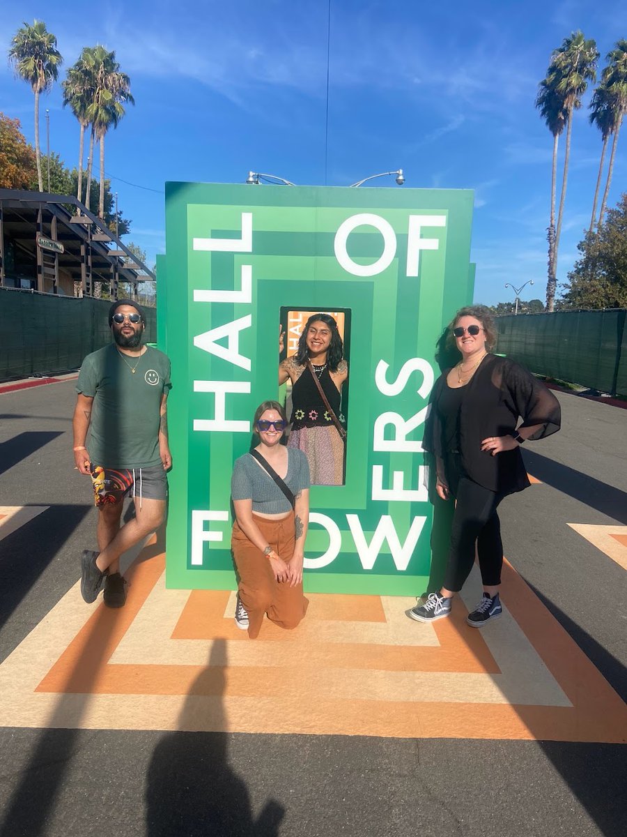 Treehouse_SC's tweet image. Who else was at #hallofflowers ? Let us know!  We met so many friends and talked all things #cannabiscreatingcommunity #proudtoworkincannabis
...
¿Quién más estuvo en #hallofflowers? Estuvo super padre :) Conocimos a tantos amigos y hablamos de #cannabiscreandocomunidad #HoF2022