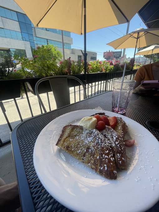 Feed Her&hellip; Then Fuck her.. Repeat x2 daily 🤝🥀 https://t.co/QB7UnXX0R1<a href="/tag/moneygreen"class="tags"><span>#moneygreen</span></a><a href="/tag/speakit"class="tags"><span>#speakit</span></a><a href="/tag/itisso"class="tags"><span>#itisso</span></a>