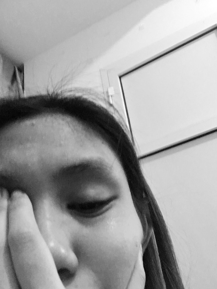 baeriesta_ada's tweet photo. One of my toxic trait is always refusing help at situations I really need one. It’s not because of such high pride, but because I refuse to be such burden to anyone, only to myself. https://t.co/JO1xJfy5cw