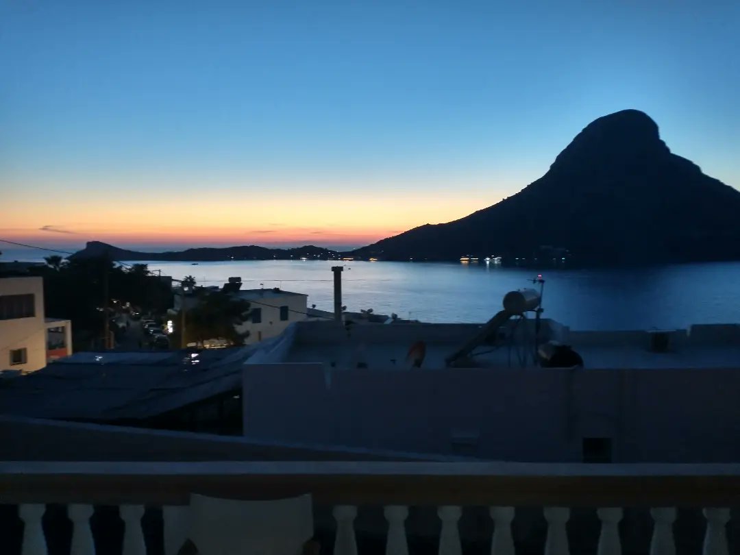 LizleyFowler's tweet photo. #sunset not a bad view #massouri #telendos #kalymnos https://t.co/JDPonOn73s