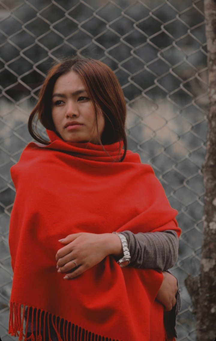 ut_tshomo's tweet photo. That feeling, when cold breeze touches your face, swings your hair in the air, and feeling of that incomplete emotion within -- like you have been in that moment before, yet you cannot really recall it. Its smell and wilderness seems familiar yet unfamiliar at the same time. https://t.co/9iZviE8hK1