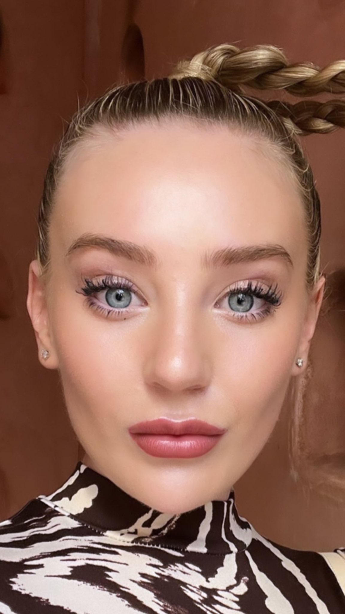 TW Pornstars - Bethany Lily April. Twitter. my eyes are grey. 6:11 PM