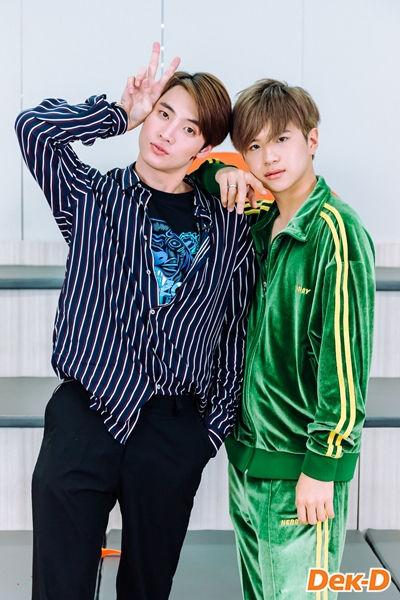 คิดถึงที่สุดเลยค่ะ อยากเจอแบบพร้อม ๆ กัน

#4thAnniversaryBeWith2wish