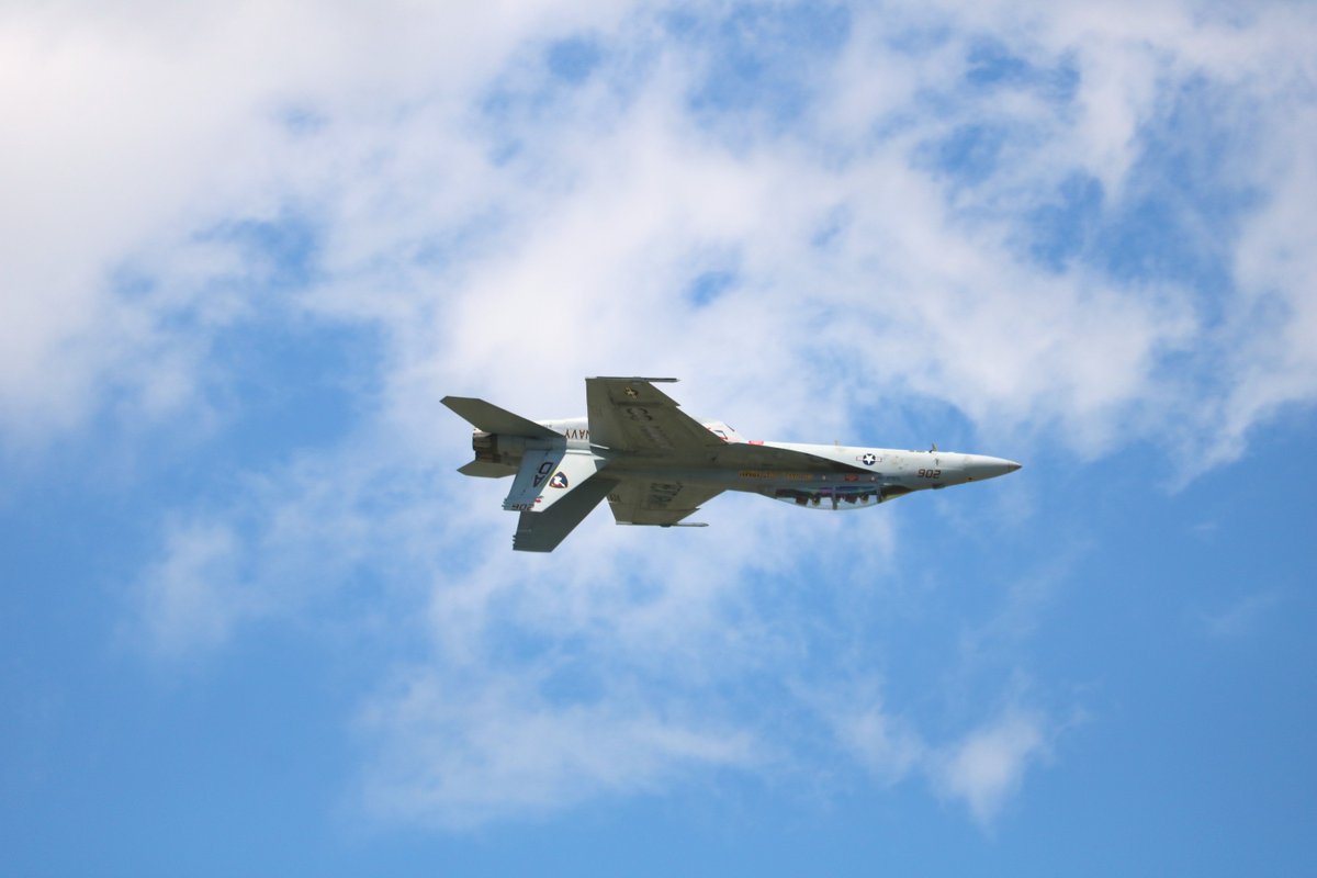 SunnFunFlyIn's tweet photo. We hope you're starting your week right-side up, unlike this F/A-18 at #SNF22. https://t.co/ub7ufoL7k0