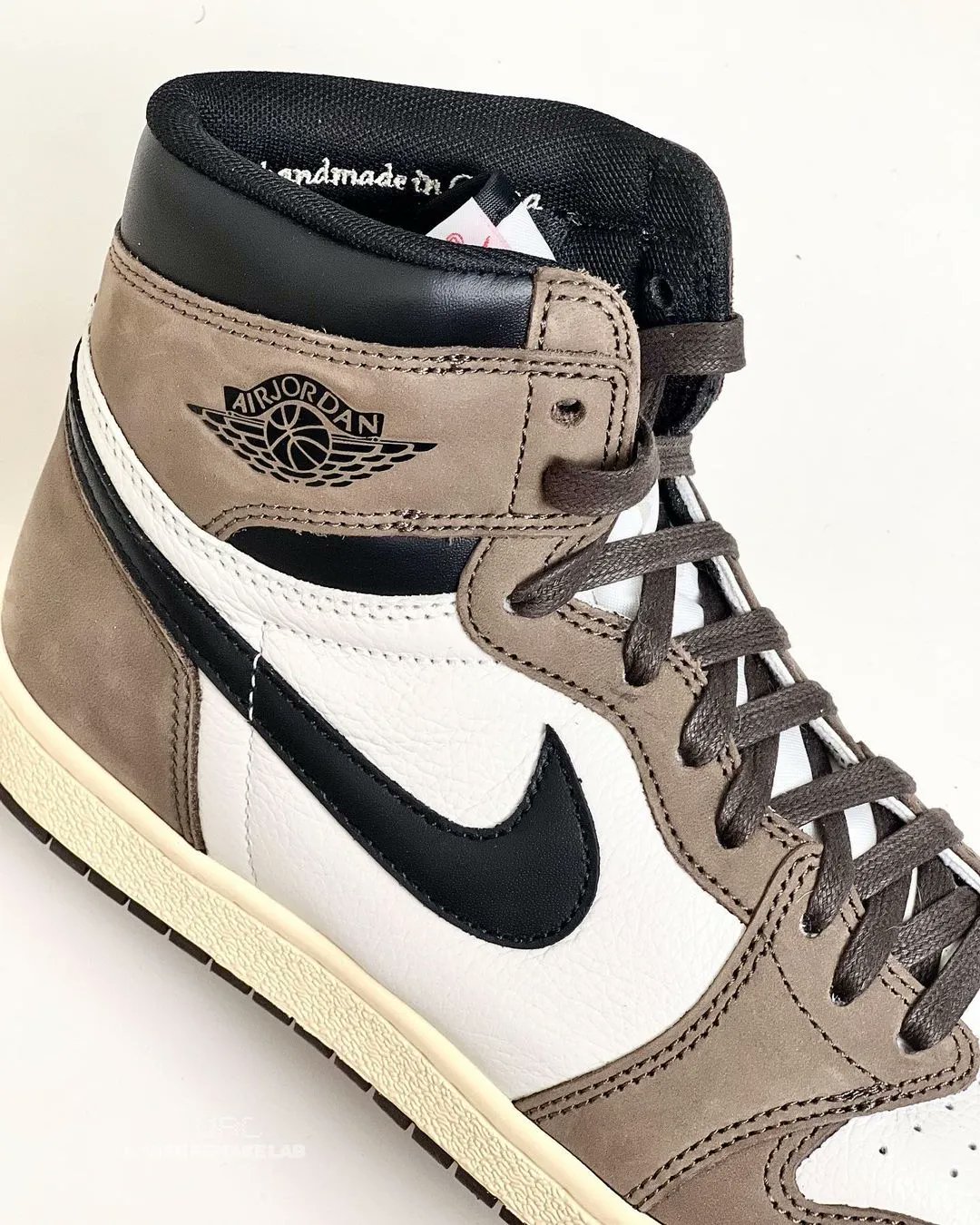 Custom travis scott swooshes top