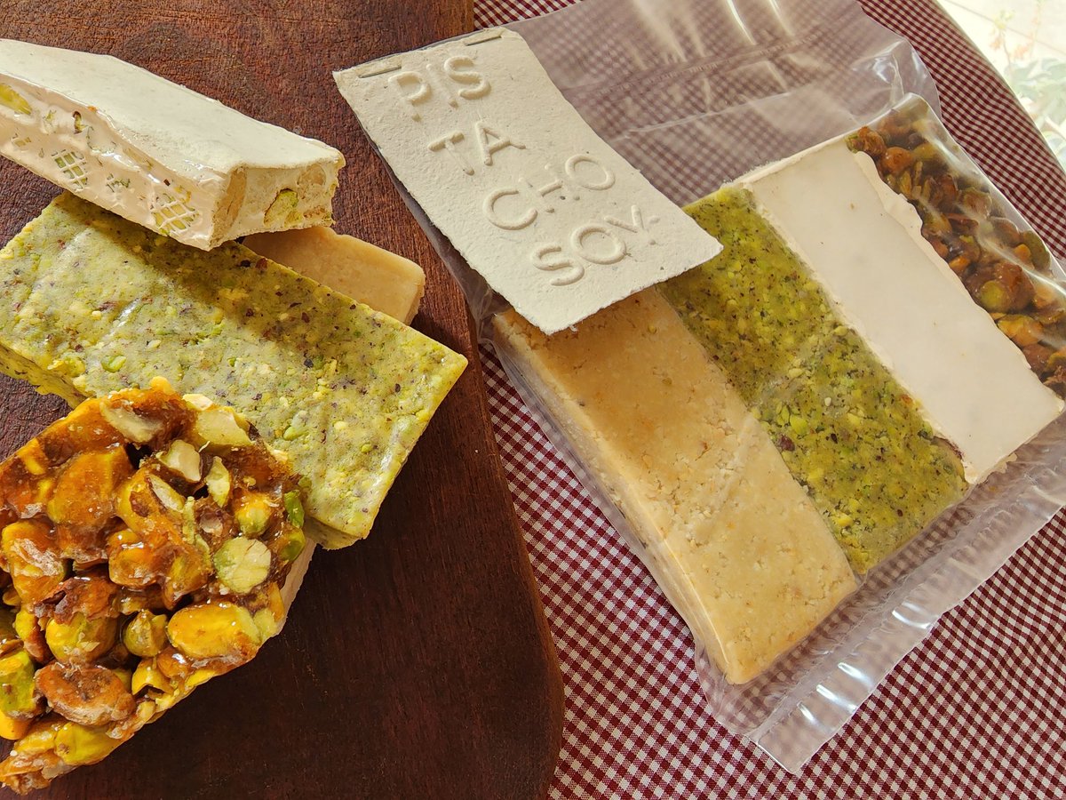 PistachoSoy's tweet image. ⚠️HABEMUS SORTEO⚠️
Se los debíamos y por eso esperamos a tener listos nuestros bbs
Que sorteamos? Caja full Pistacho:
-1 Kit desgustacion de Turrones PistachoSoy 
-1 pack pistachos naturales
-1pack pistachos tostados salados 
-1 garrapiñada de pistachos de @FMilanessi 
+ (sigue)