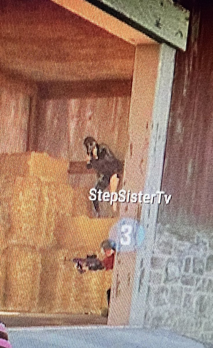 What <a href="/PUBG_US/">PUBG: BATTLEGROUNDS US</a>  is turning into Lmao 🐀 🐀 🐀. The fact he shoots me and not my buddy who’s RIGHT IN FRONT OF HIM. 🤯