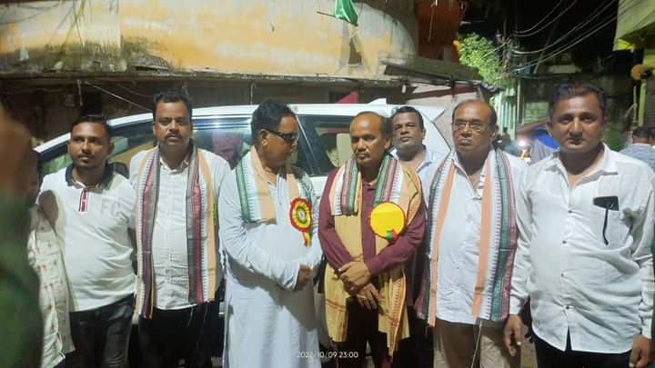 pravat_mla's tweet photo. ଆମ ଅନନ୍ୟ ସଂସ୍କୃତି ଓ ମହାନ ପରମ୍ପରାକୁ ଉଜ୍ଜୀବିତ କରିବାରେ ଏହି ପ୍ରୟାସ ଅତ୍ୟନ୍ତ ପ୍ରଶଂସନୀୟ।🙏

#KumarUtsav 💐 #Cuttack 👏 #KumarPurnima 🌕 https://t.co/X3fS3dDJ8D