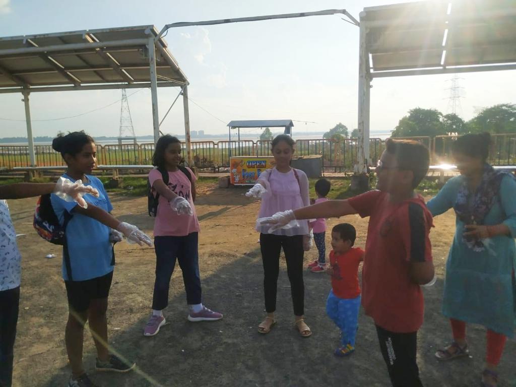 CycloneeMohanty's tweet photo. And here presenting @SATTVIC_SOUL little Avengers ❤️ If they get matured about their responsibility towards society at their early stage then what is stopping us!!! So let's start from now! yes #ClimateEmergency is real🙂 @SDGOdisha @Sdg13Un @CMCCuttack @CuttackDM https://t.co/y9iTH5Uqpt