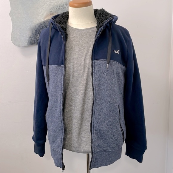 So good I had to share! Check out all the items I'm loving on <a href="/Poshmarkapp/">Poshmark</a> #poshmark #fashion #style #shopmycloset #roamans #carters #hollister: posh.mk/j5Tfqx2c1tb