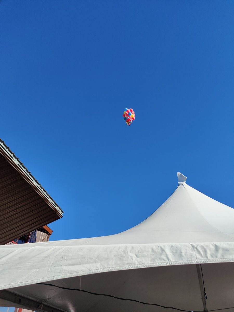 MKBHD's tweet image. Throwback to when David Blaine just left the planet for a lil bit just for fun