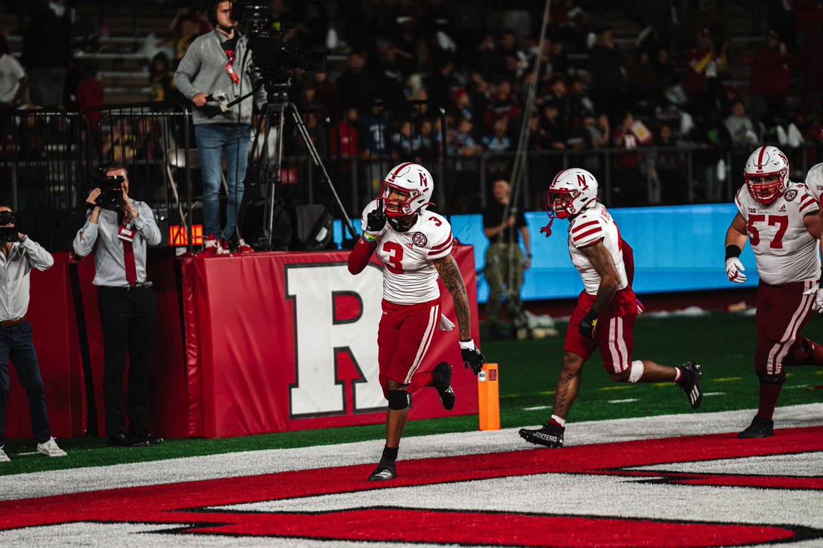 treythekiid3's tweet image. Happy Monday HuskerNation❤️