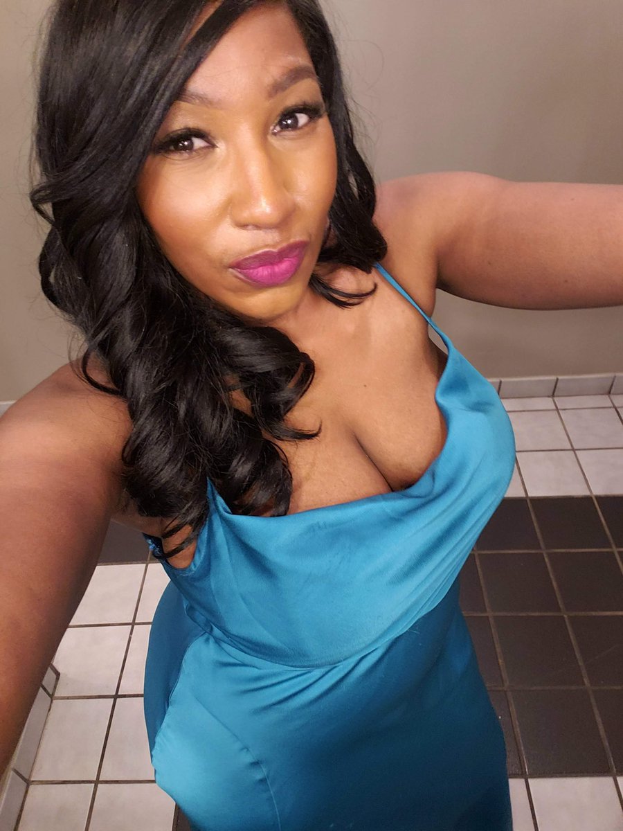 FullsnackDevGrl's tweet image. Atlanta it’s been real … 

Wedding season is over for me. #weddingseason #issawrap #atlanta