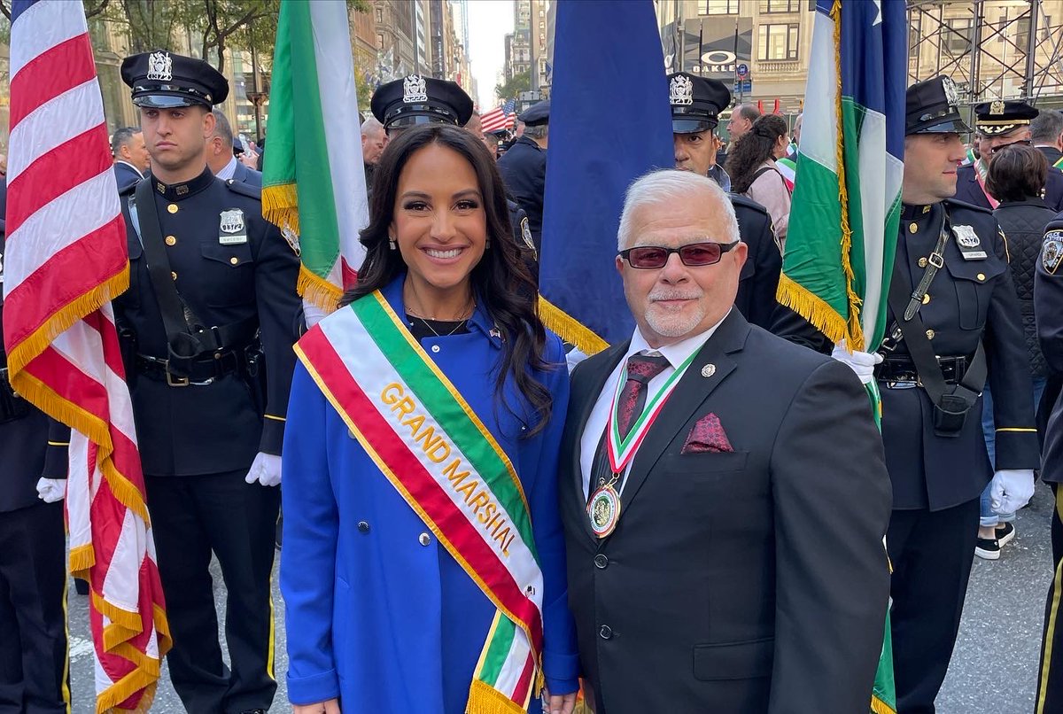 NYPDnews's tweet image. Today’s 78th Annual  #ColumbusDayParade was a beautiful showcase of Italian American culture and heritage. @NYPDnews Executives and  @nypdcolumbia put their Italian pride on display while marching up Fifth Avenue.