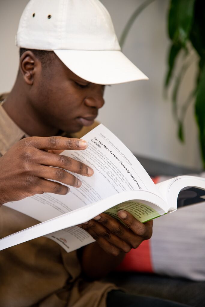 bignerdranch's tweet image. We&apos;re booked! 📚

From Android Programming to Front-End Web Development, we have a range of books that will teach you the foundations of a variety of applications.

Browse our catalog: bignerdranch.com/books/.

#BigNerdRanch #ComputerProgramming #AppDevelopment #ProgrammingLife