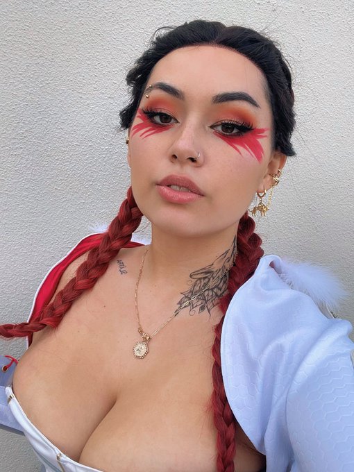 I'll break your heart... and then I'll break everything else 💔 #ApexLegends https://t.co/oQA1wehKRm<a href="/tag/apexlegends"class="tags"><span>#apexlegends</span></a>