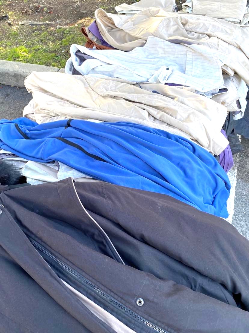 Simmons4AP's tweet photo. ICYMI: We hosted a Free Clothes Giveaway & Voter Registration drive last Saturday at Railroad Plaza. We had a grand time connecting with the AP community.
We'll be back again next week. See you there! #apwithaplan #ImNotNewToThis #wehaveaplan #forthepeopleofap #bythepeopleofap https://t.co/PdVJQqtpce