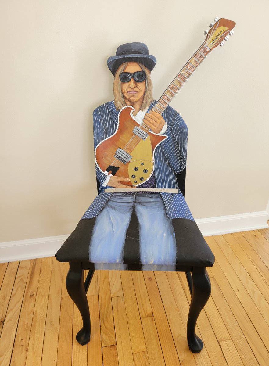 #Milwaukee artist Todd Fendos is paying tribute to <a href="/TomPetty/">Tom Petty and the Heartbreakers</a> &amp; The Heartbreakers. toddfendos.com/artwork/tom-pe… #tompetty #tompettyandtheheartbreakers #tompettyforever #tompettytribute #tompettynation #upcycled #paintedfurniture #rocknroll