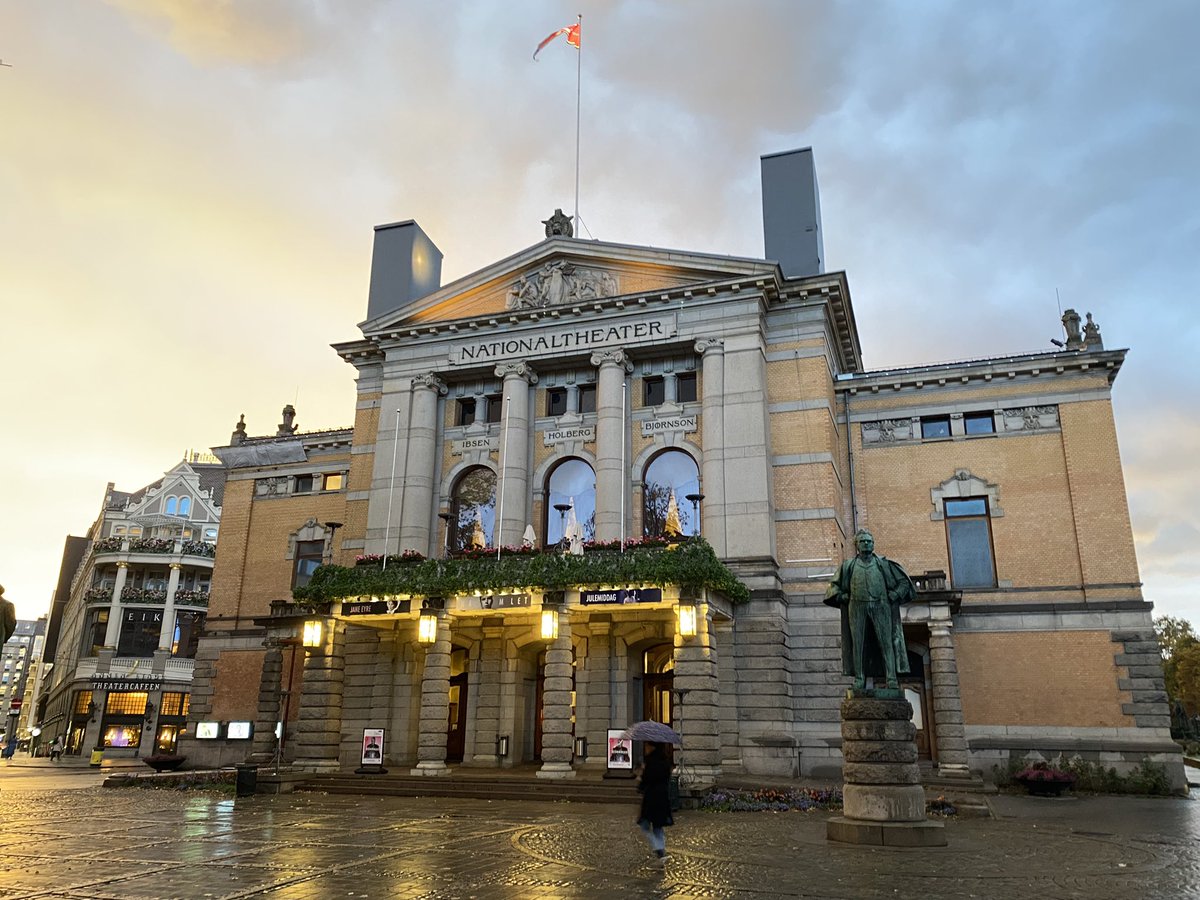 Taking opportunity to see Oslo whilst studying national logistics deployment for UN, for my next job, while my current team <a href="/DclpaP/">DCLPA-PATW</a> host the boss <a href="/CaldicottMike/">Mike Caldicott</a> for farewell visit. <a href="/DSLAWorthy_Down/">DSLA</a>