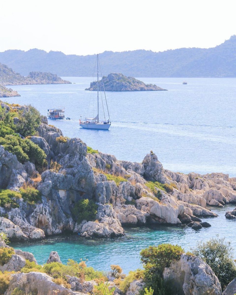 VisitKemer's tweet photo. #Kekova is like a wonder of nature with its fascinating scenery, green islands rising from turquoise coves, sunken cities and ancient cities established on islands.
💙https://t.co/RI6snMcrzF💚
#visitKemer
#simena #kaleköy
#antalya #discover #tatil
#gotürkiye
📸: @yoldaolmak https://t.co/ct4PTz65uu