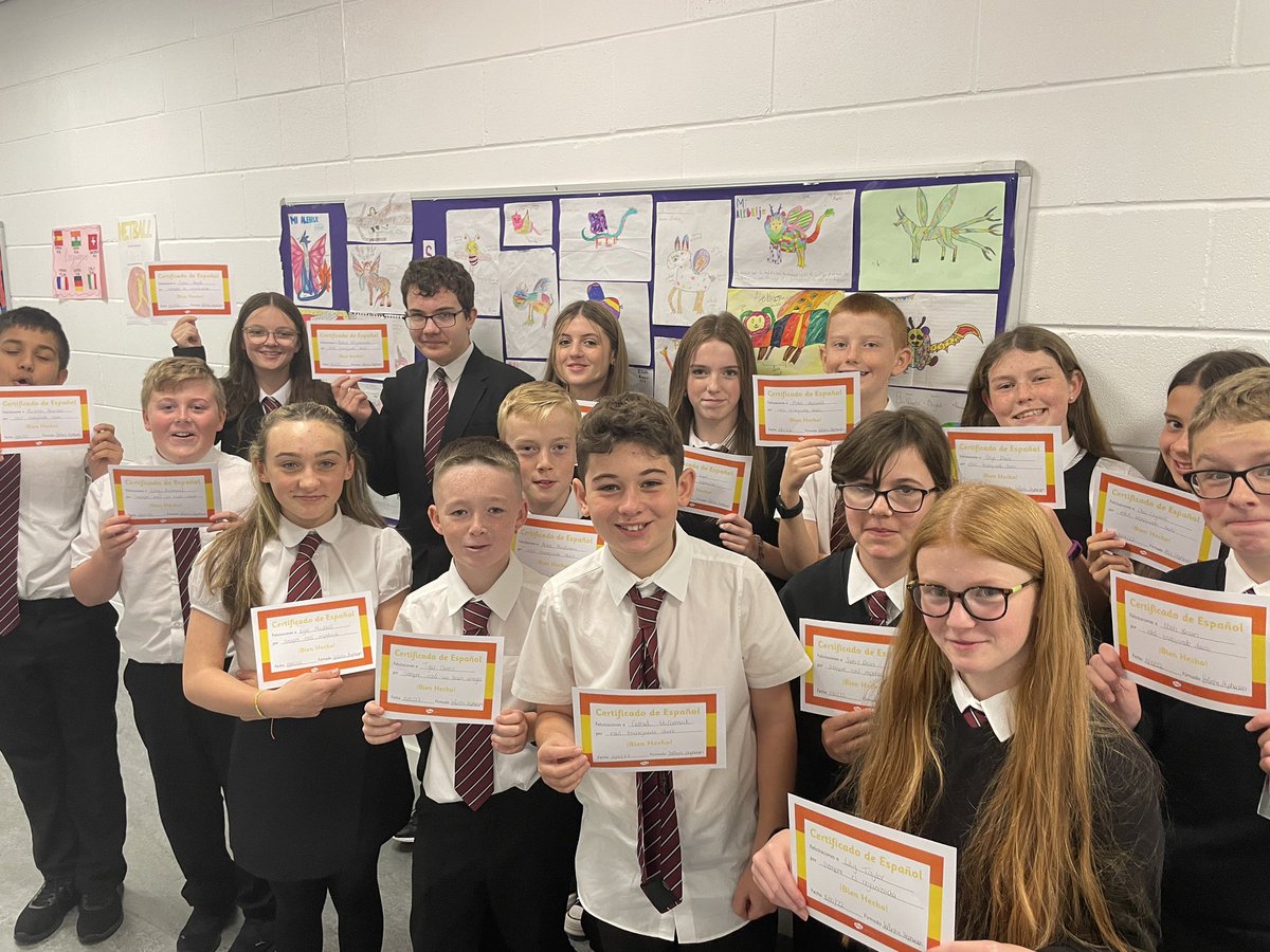 SL_THS_Spanish's tweet photo. @MissStephenso17 1I1 class received their term 1 certificados! Awards were given for hard work, positive attitude, good organisation and being a good “amigo” to our fellow classmates this term in Spanish😊🇪🇸 well done to everyone on this great achievement 😁🏆 @SL_TrinityHS https://t.co/2yDQ14NmAq