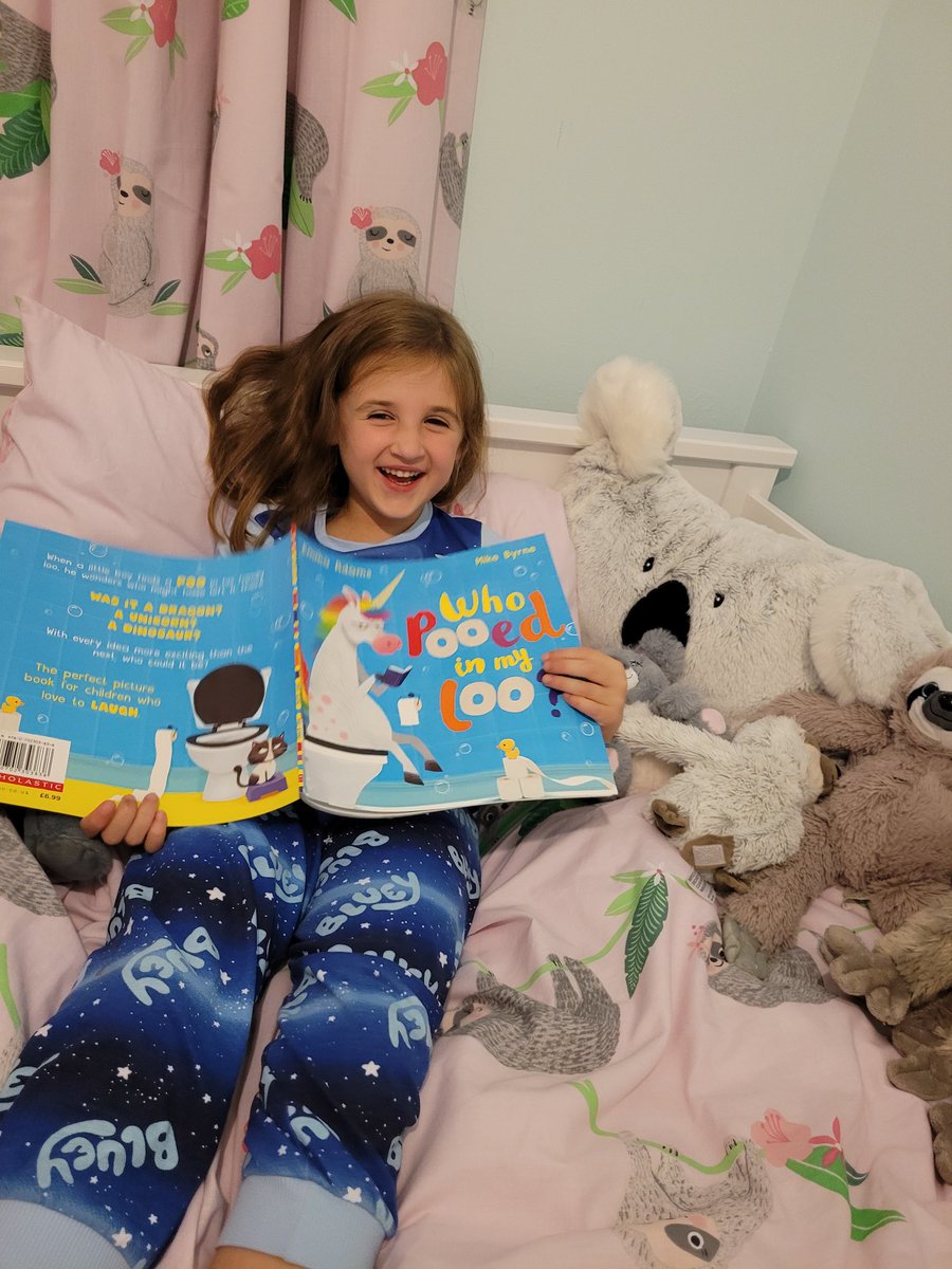 lucyjoymac1's tweet photo. @yr1melthamce C is loving her new book from the school book fair 📖 great choice 🤣 #whopooedinmyloo 💩 https://t.co/Zx0GyLNhxZ
