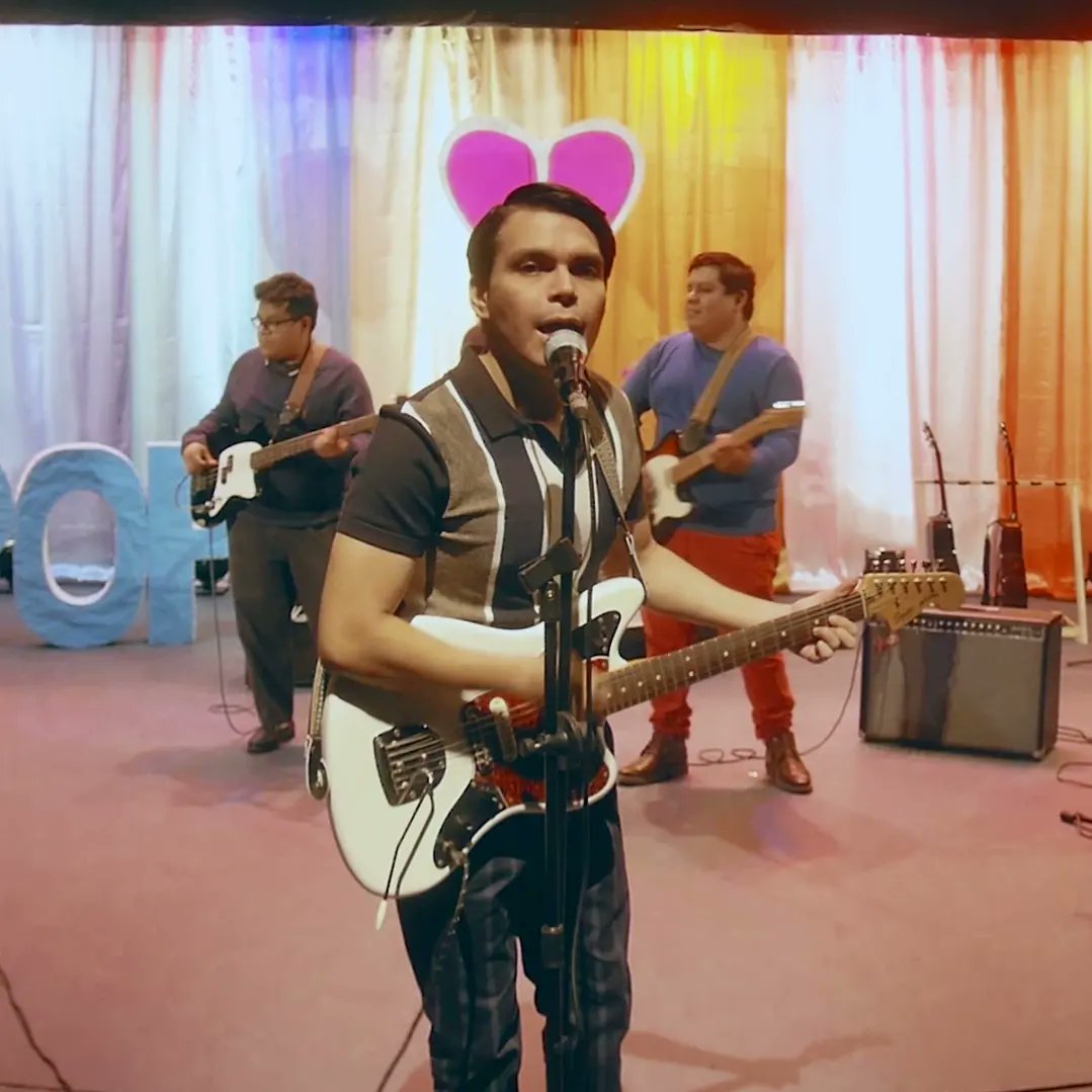 Hoy cumple años nuestro vocalista, guitarrista, letrista y diseñador aka Jbeli 🥳🎊

Felicidades tulio pancita, que te consientan aún más y te den tu pastel de Doraemon anual, te queremos muxo amix🧁🐈

#Lasitud #vocal #guitarist