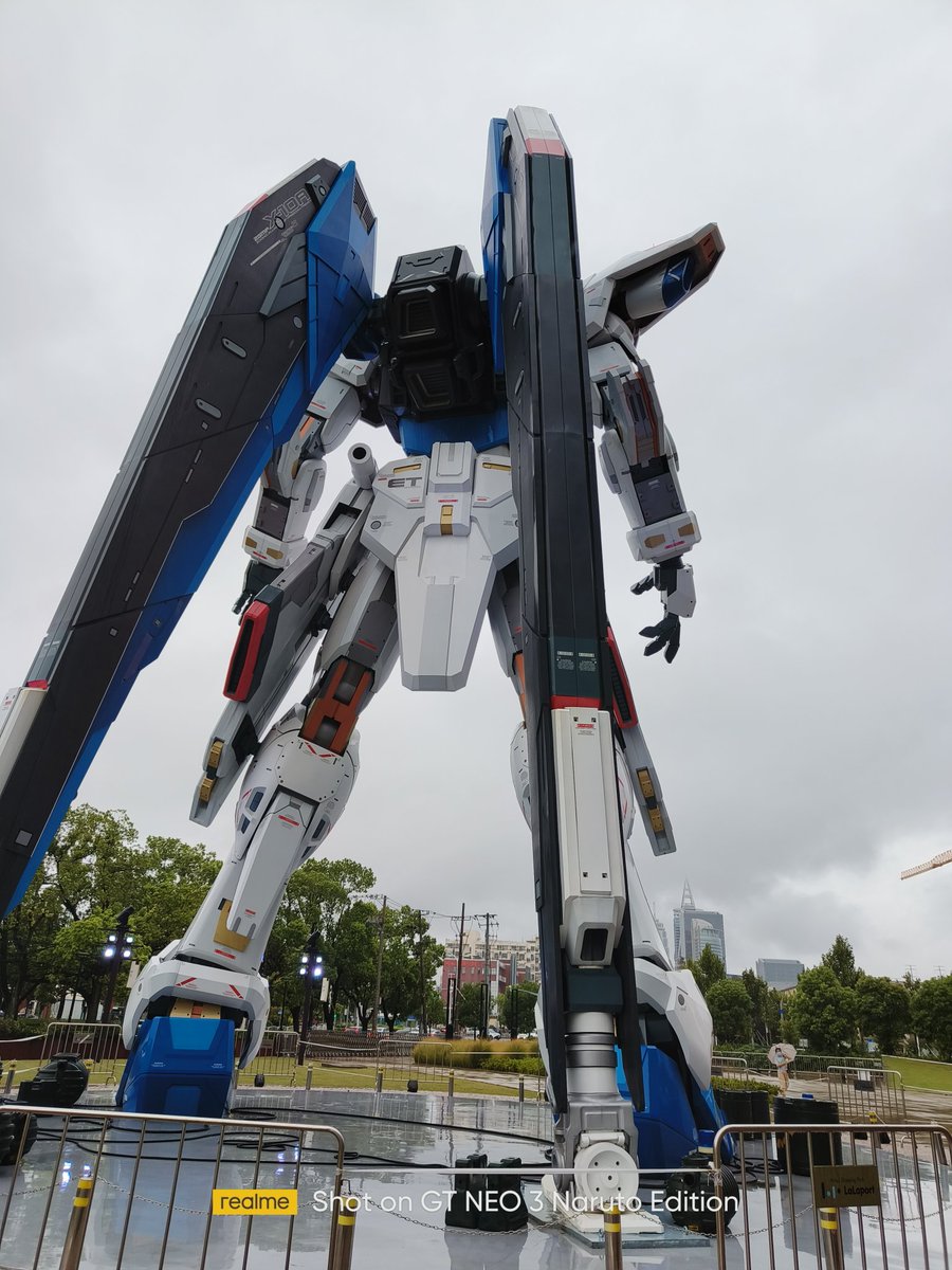 cuishenli0109's tweet photo. 高达屹立于大地之上 https://t.co/CaGa3d1gYZ