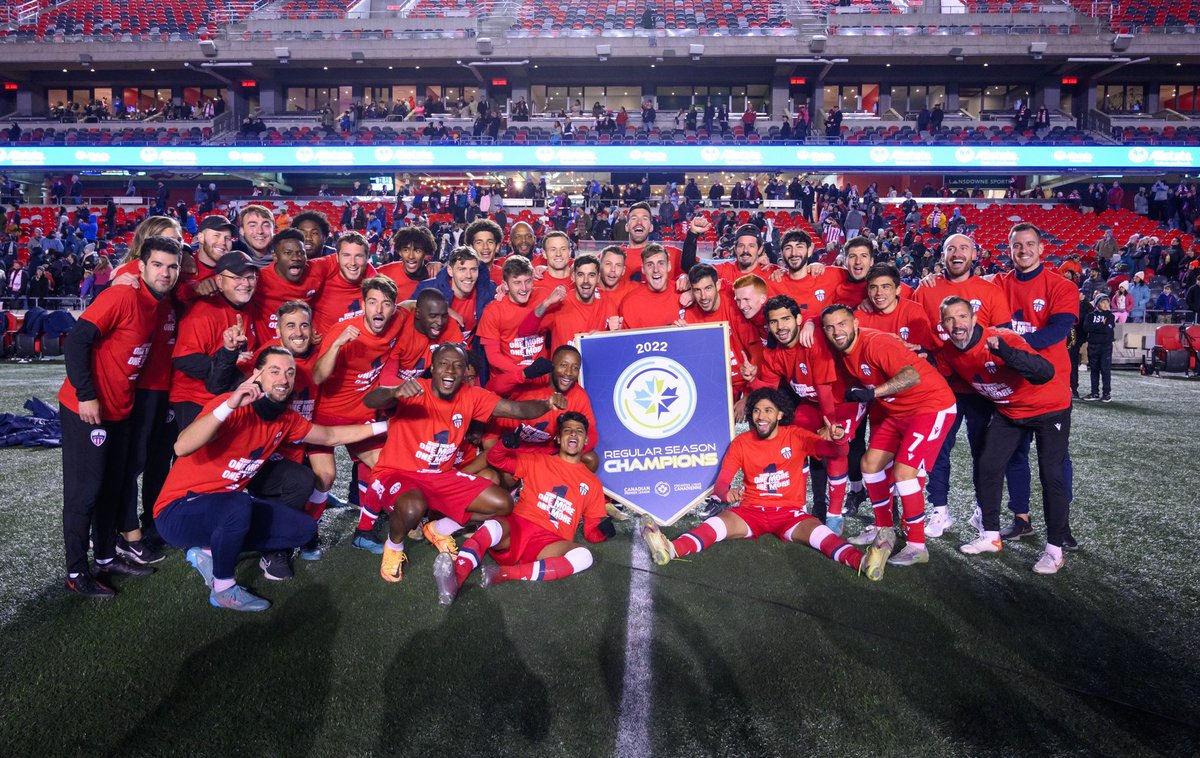 gonness's tweet photo. CAMPEONES 🔥🥇🇨🇦 

Después de 28 jornadas @atletiottawa campeón de la liga regular!! MADNESS😱🙌🏻

🔜Playoffs https://t.co/RceUTpoKF2