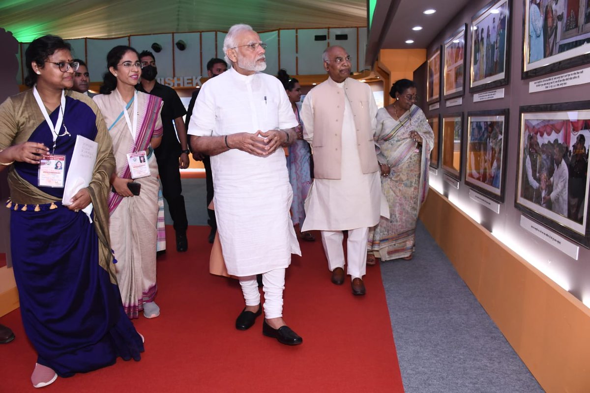 <a href="/SaumyaPandeyIAS/">Saumya Pandey</a>