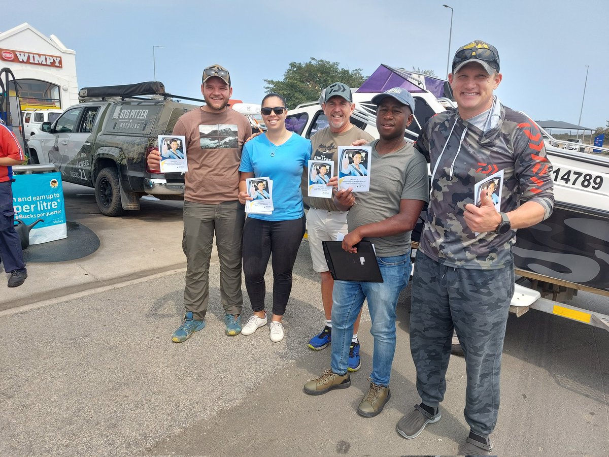rtia_aarto's tweet photo. Today RTIA hosted another successful AARTO Public Education and Awareness campaign at the N2 ENGEN 1-STOP, Mossel Bay. We were joined by Petri de Wet and team from @Hiergaanonsalweer. A great buy-in from positive role-models of our country.
#AARTOEducation
#ENGEN1STOP https://t.co/ofQQaJlkRX