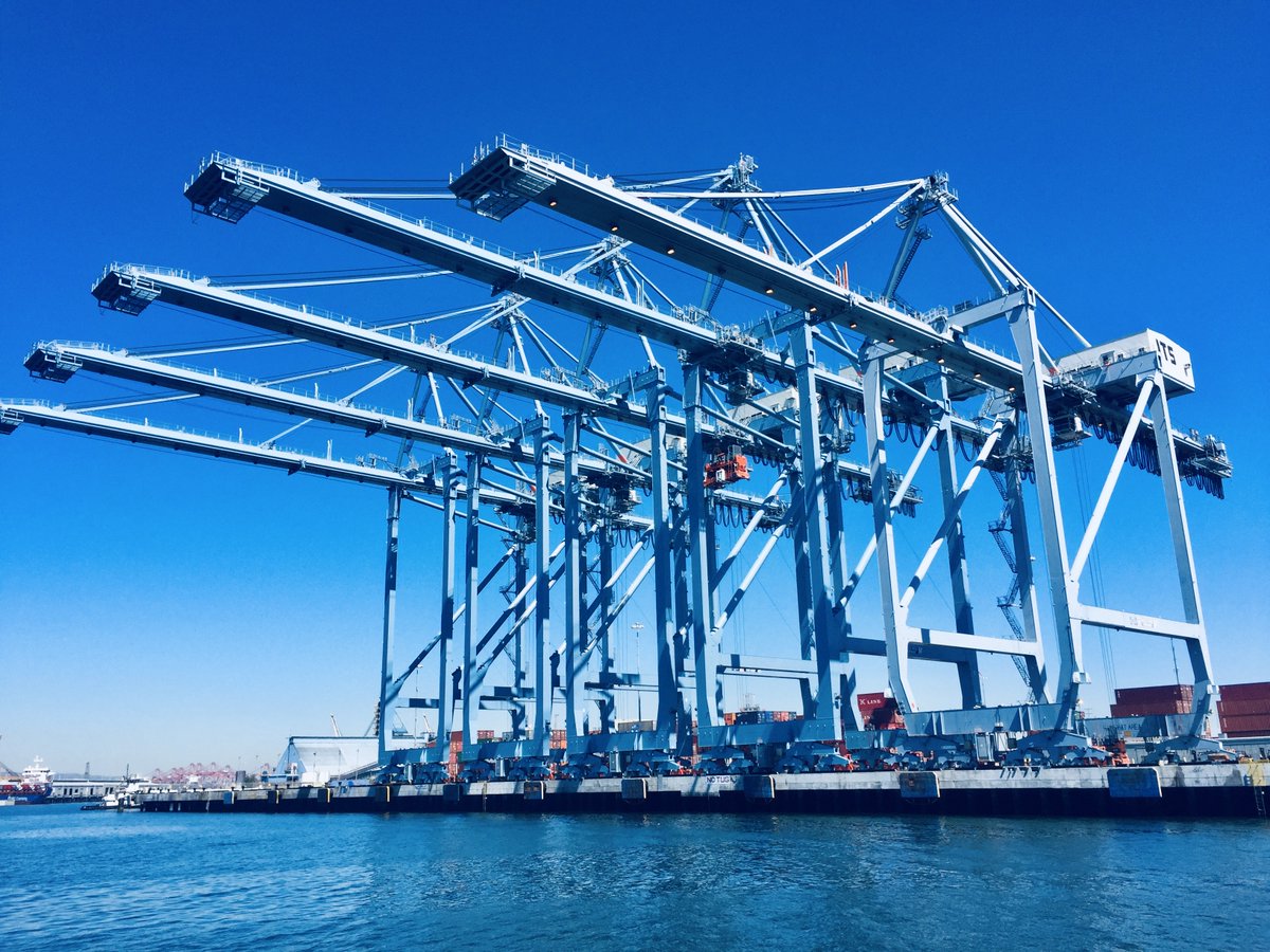 KatJanowicz's tweet photo. @jjays_captions #ITS terminal at Pier G @portoflongbeach
#LongBeach #SanPedroBay #SanPedroBayPorts 
#photography #BlueEconomy #ChasingZero https://t.co/yKzgMyVFYj