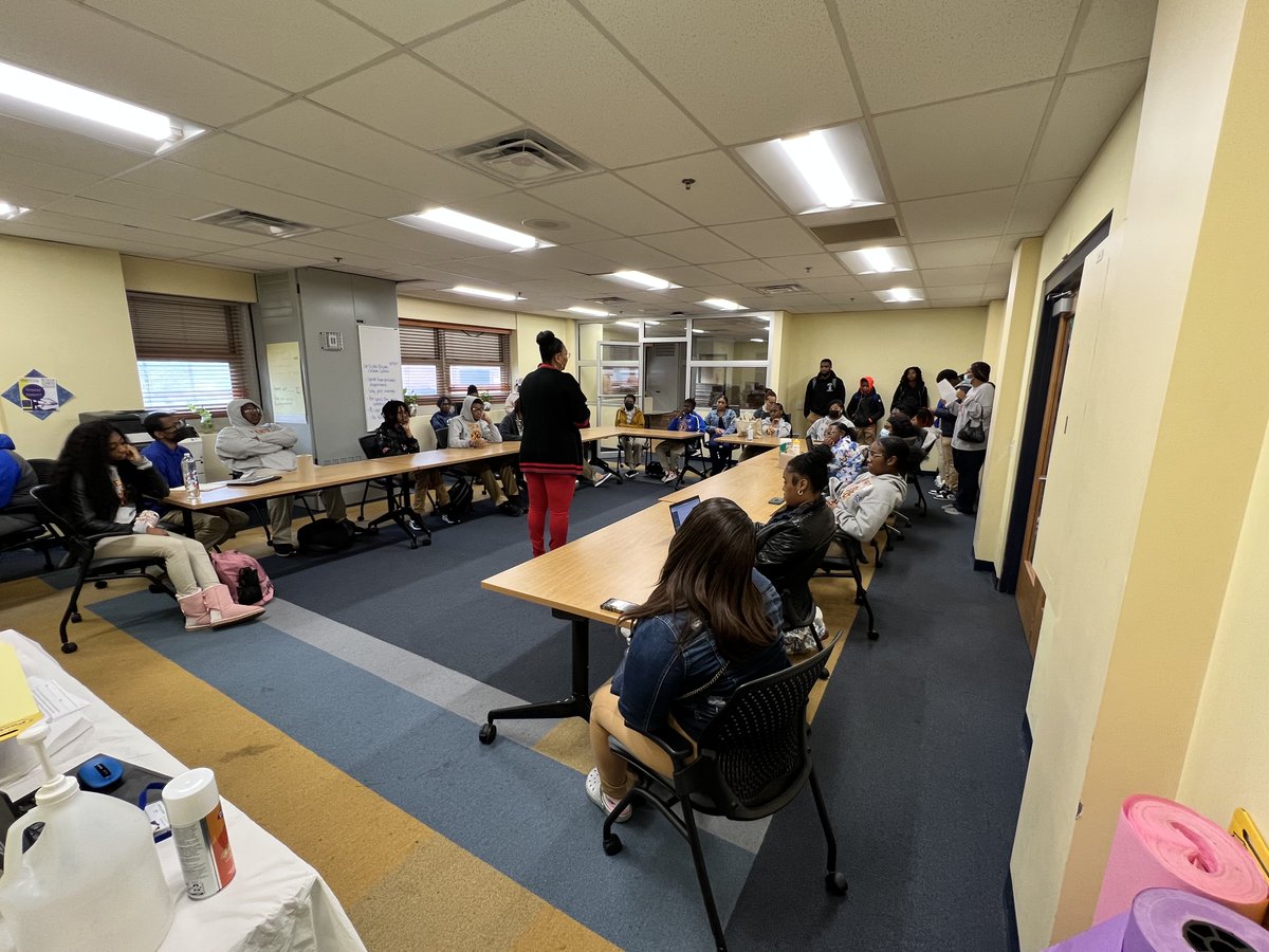 CollegeBoundFnd's tweet photo. Thank you to Janel Harris, Associate Director of Freshman Admissions at @CoppinStateUniv, for visiting our students at @HighMervo. Eight of Ms. House's students were admitted on the spot. Three were awarded the Presidential Scholarship! Great work Mustangs! https://t.co/3uNGA8wkA9